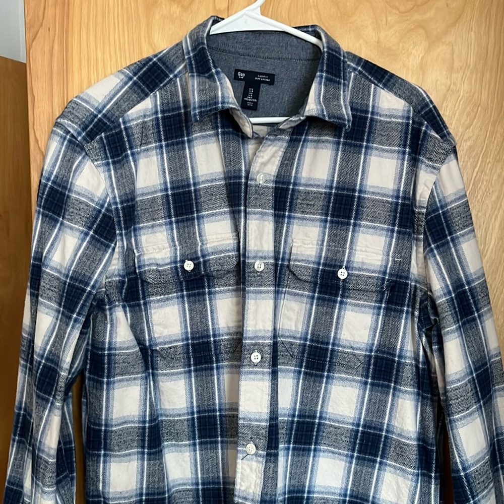 GAP Mens Flannel! Like new! Large